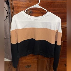 Cute crop top! Only worn once.